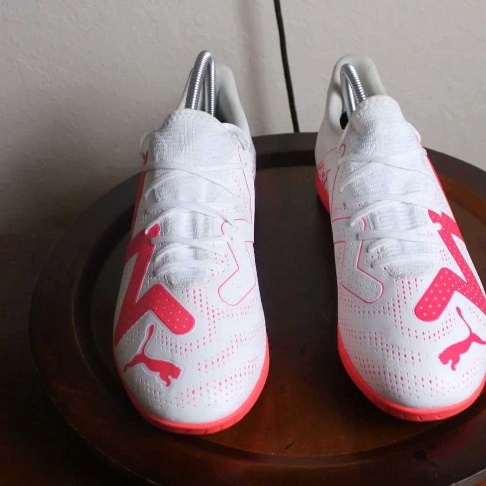 New Puma Indoor Soccer Shoes‎ Future Play White Fire Orchid Athletic Mens 12
